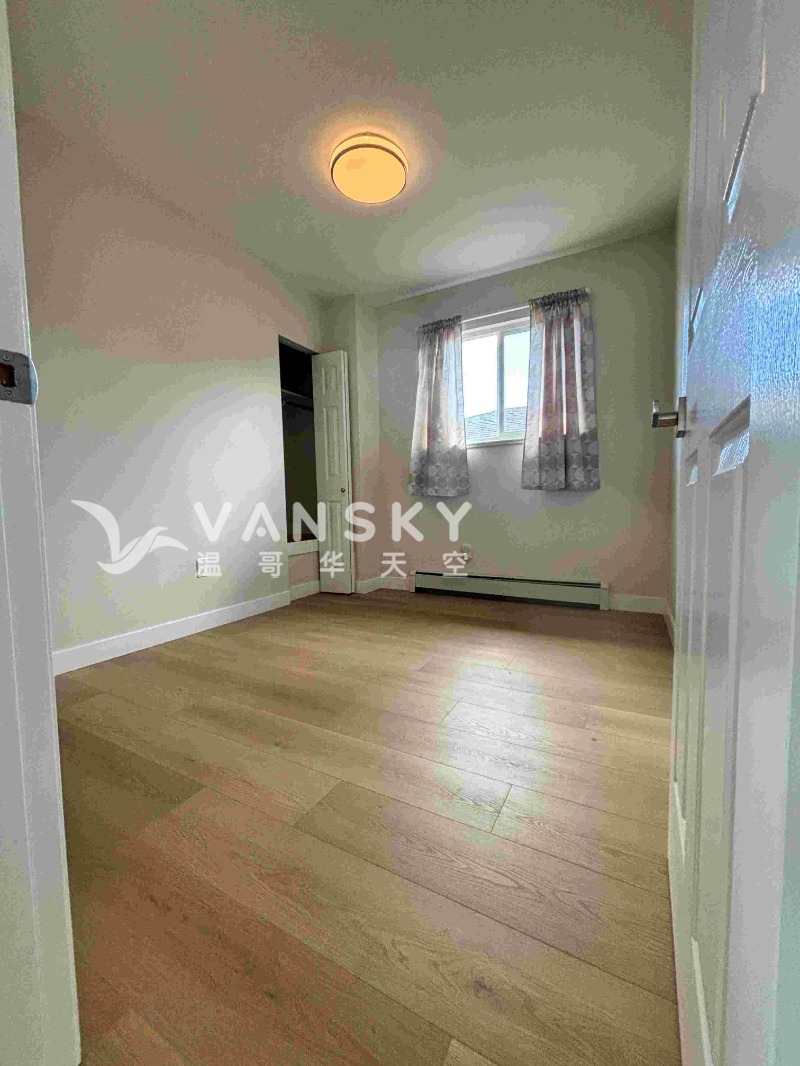 260628065319_8. Upstairs Bedroom 2.JPG